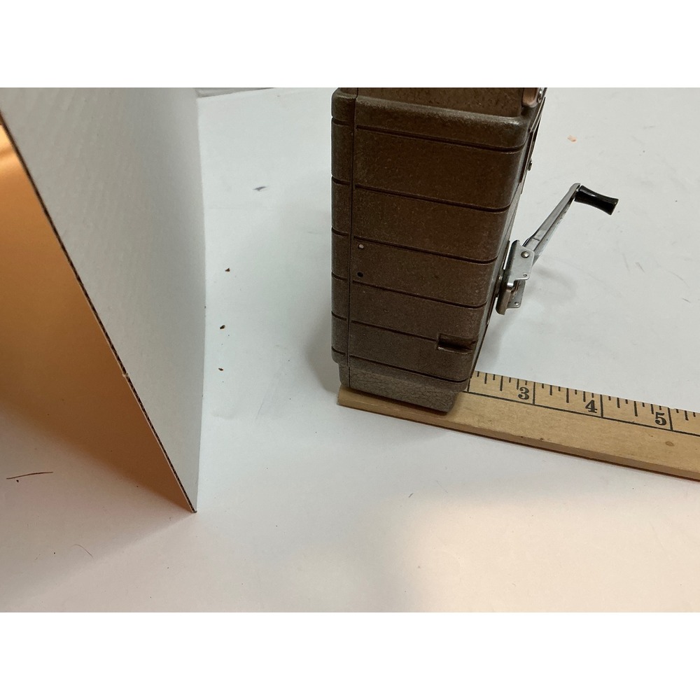 Bell & Howell Vintage 8mm Movie Camera Wind Up Crank Brown Metal Film Prop AS IS - Picture 12 of 14